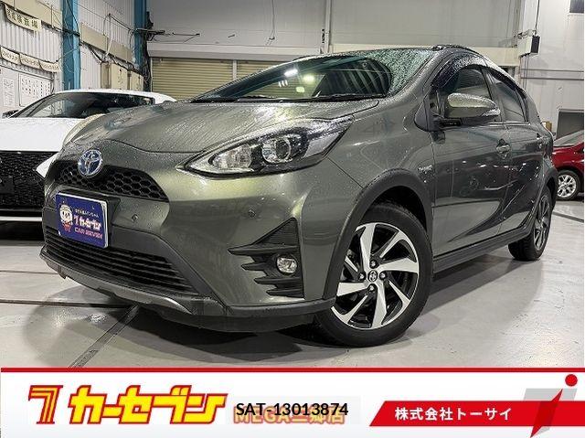 Toyota AQUA 2019-04 8878654-0