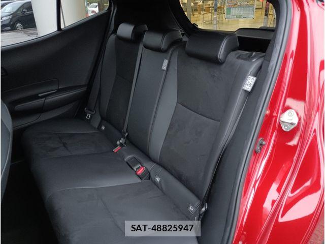 Toyota AQUA 2023-01 8878645-9