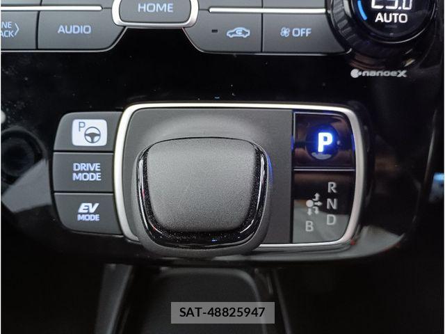 Toyota AQUA 2023-01 8878645-15