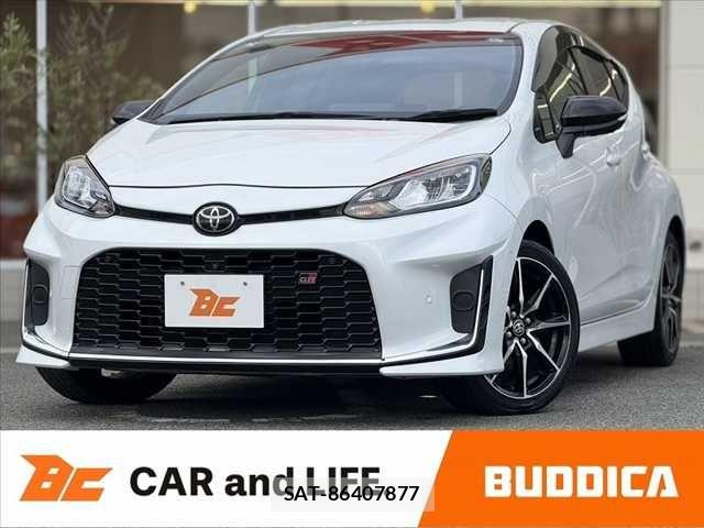 Toyota AQUA 2023-04 8878648-0