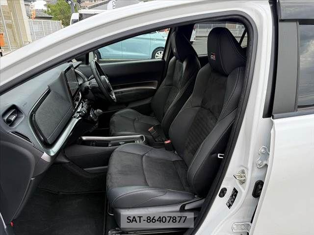 Toyota AQUA 2023-04 8878648-16