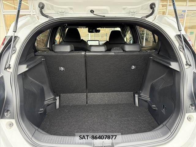 Toyota AQUA 2023-04 8878648-19