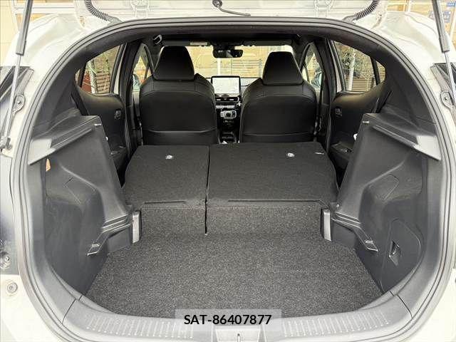 Toyota AQUA 2023-04 8878648-20