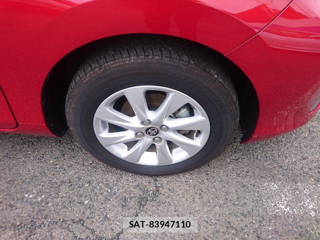 Toyota AQUA 2024-09 8878641-17