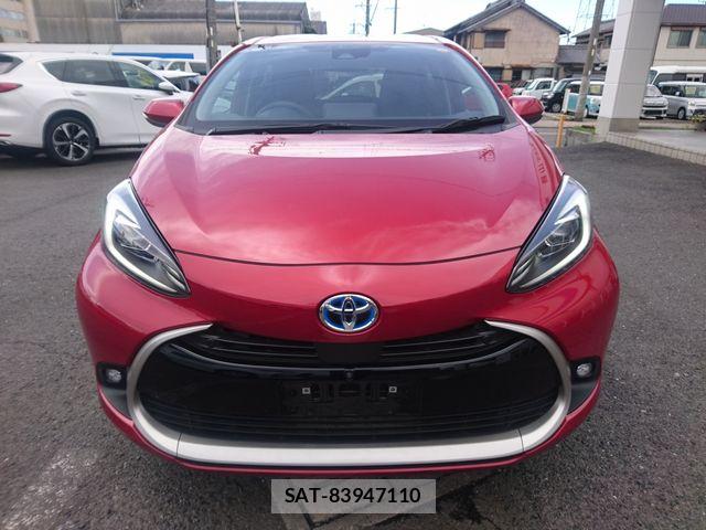 Toyota AQUA 2024-09 8878641-3