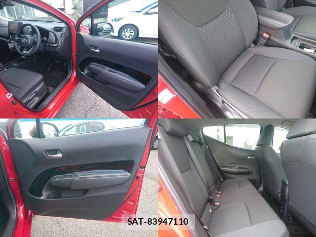 Toyota AQUA 2024-09 8878641-6