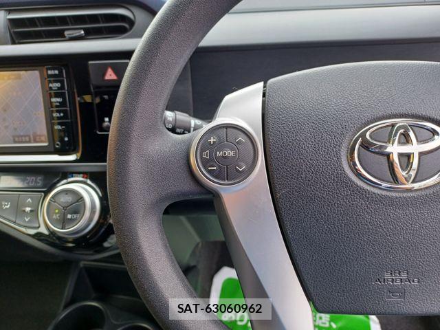 Toyota AQUA 2015-11 8878668-25