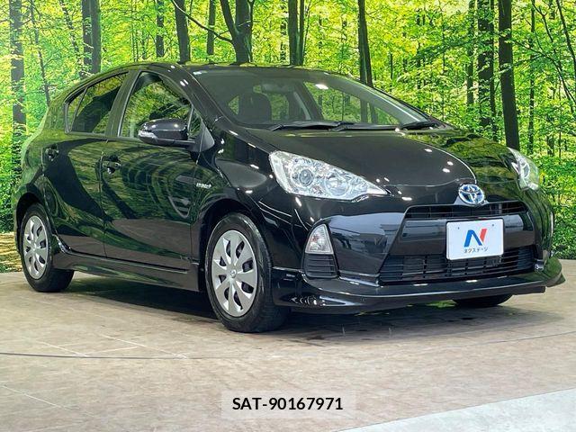 Toyota AQUA 2014-08 8878672-15