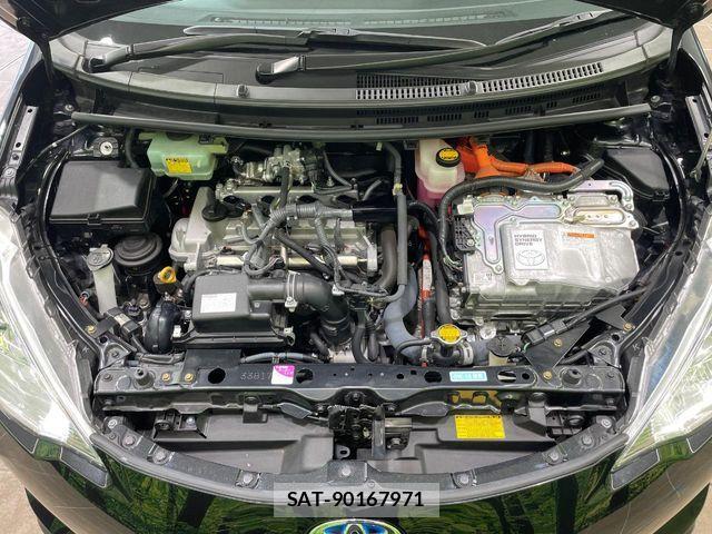 Toyota AQUA 2014-08 8878672-17