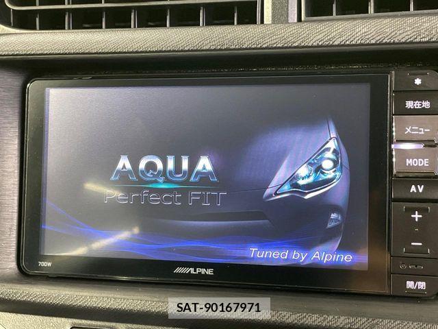 Toyota AQUA 2014-08 8878672-2