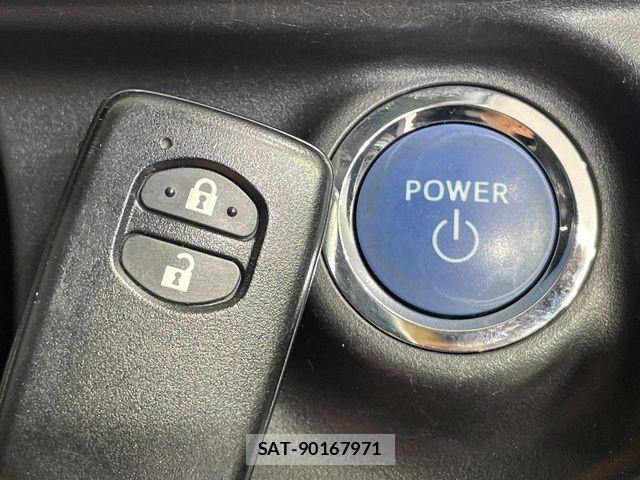 Toyota AQUA 2014-08 8878672-5