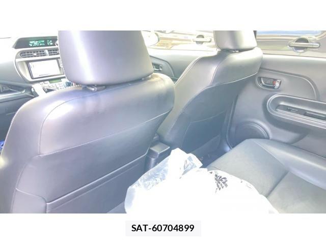 Toyota AQUA 2013-11 8878687-10