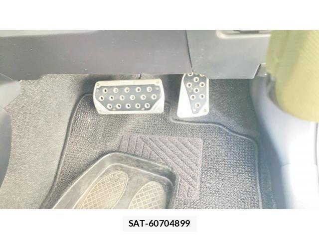 Toyota AQUA 2013-11 8878687-20