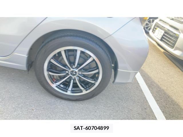 Toyota AQUA 2013-11 8878687-3