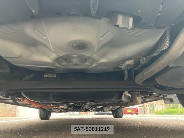 Toyota AQUA 2013-09 8878700-9