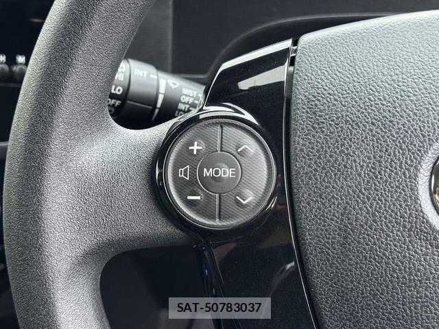 Toyota AQUA 2016-08 8878670-11