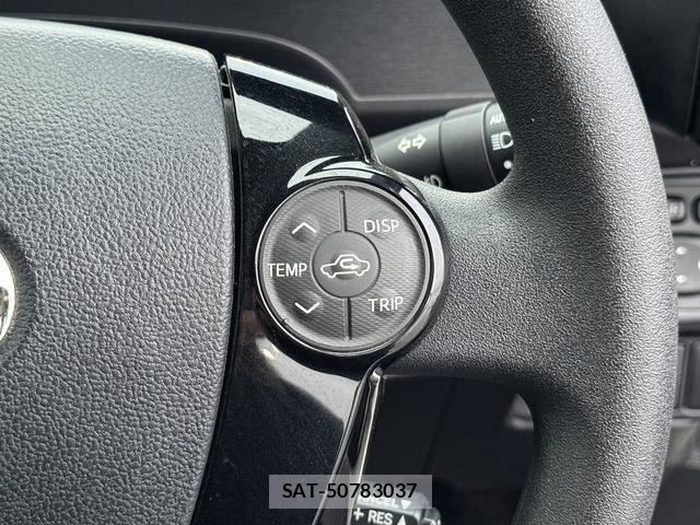 Toyota AQUA 2016-08 8878670-12