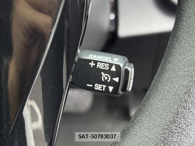 Toyota AQUA 2016-08 8878670-15