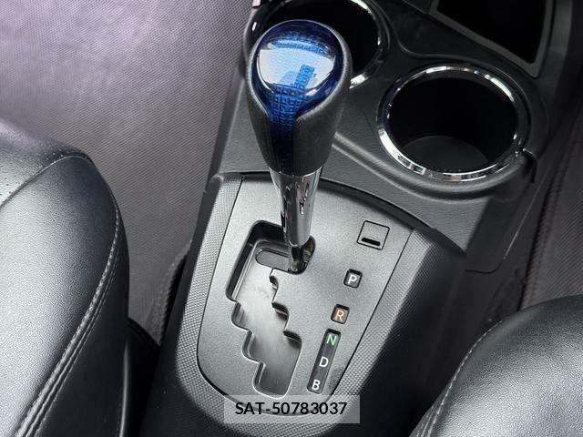 Toyota AQUA 2016-08 8878670-26