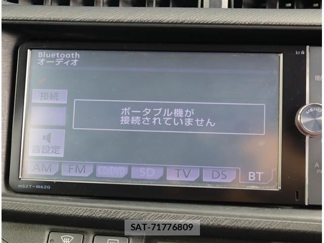 Toyota AQUA 2013-10 8878676-6