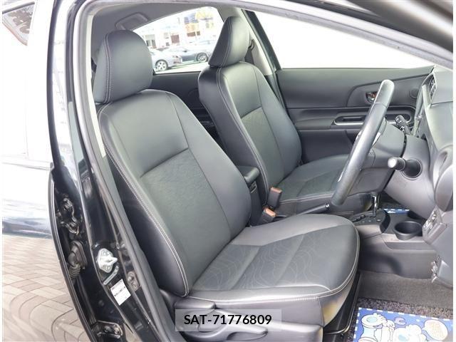 Toyota AQUA 2013-10 8878676-11