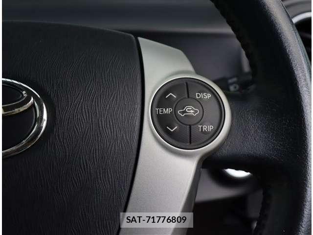 Toyota AQUA 2013-10 8878676-26