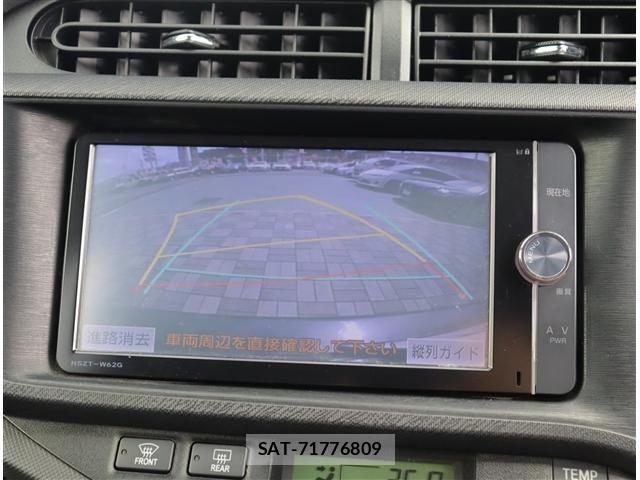 Toyota AQUA 2013-10 8878676-5