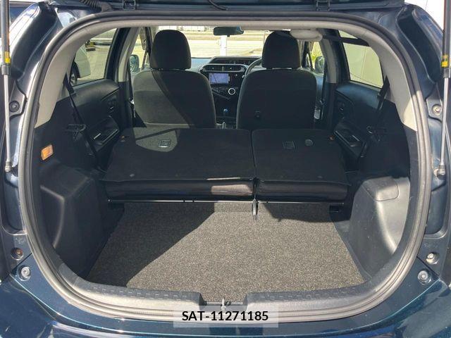 Toyota AQUA 2017-10 8878675-10