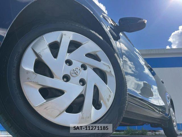 Toyota AQUA 2017-10 8878675-13