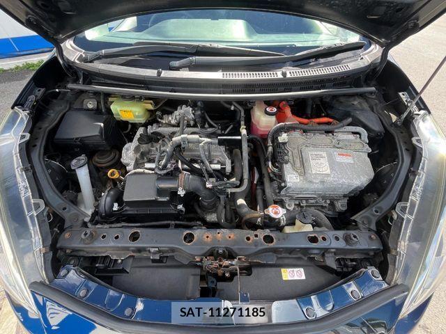 Toyota AQUA 2017-10 8878675-18