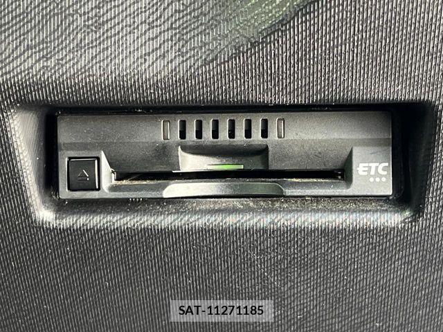 Toyota AQUA 2017-10 8878675-4