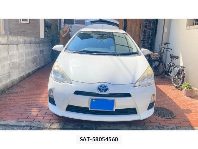 Toyota AQUA 2014-03 8878702-0