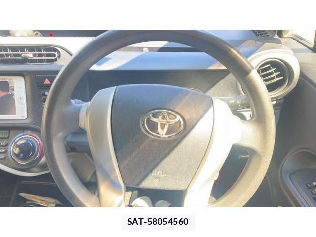 Toyota AQUA 2014-03 8878702-10