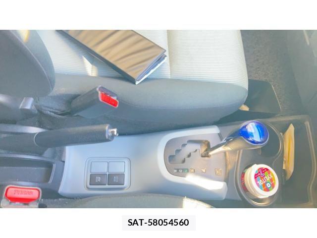 Toyota AQUA 2014-03 8878702-13