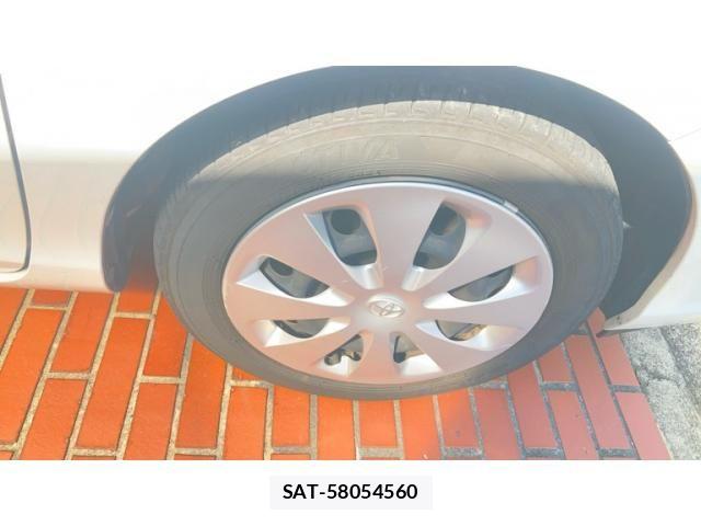 Toyota AQUA 2014-03 8878702-4