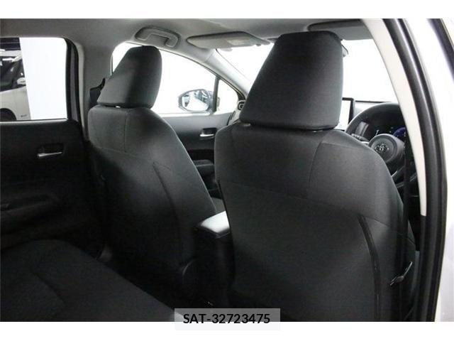 Toyota AQUA 2026-08 8878640-29