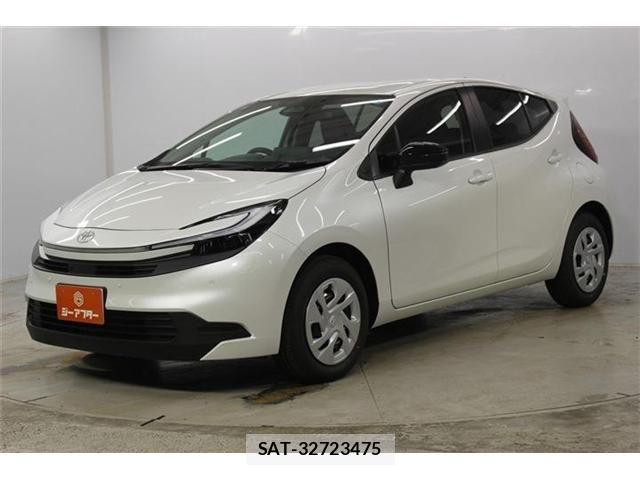 Toyota AQUA 2026-08 8878640-8