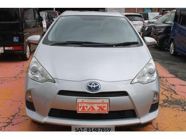 Toyota AQUA 2012-05 8878685-9