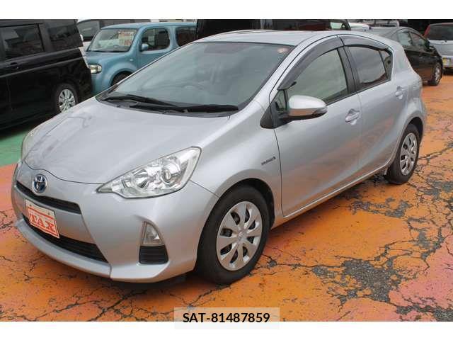 Toyota AQUA 2012-05 8878685-10