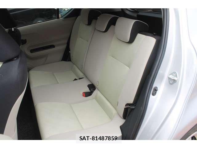 Toyota AQUA 2012-05 8878685-3