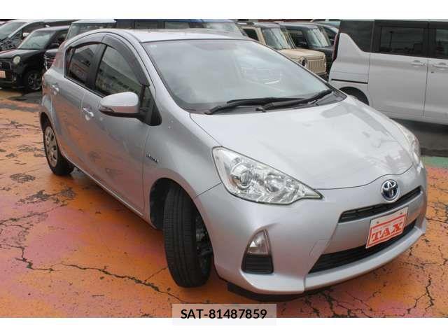 Toyota AQUA 2012-05 8878685-7