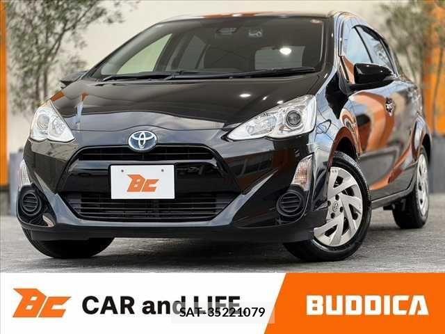 Toyota AQUA 2015-11 8878681-0