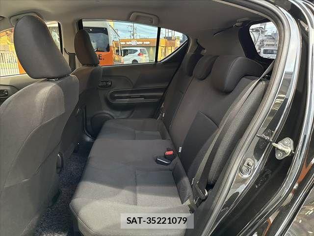 Toyota AQUA 2015-11 8878681-18