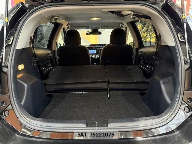 Toyota AQUA 2015-11 8878681-20