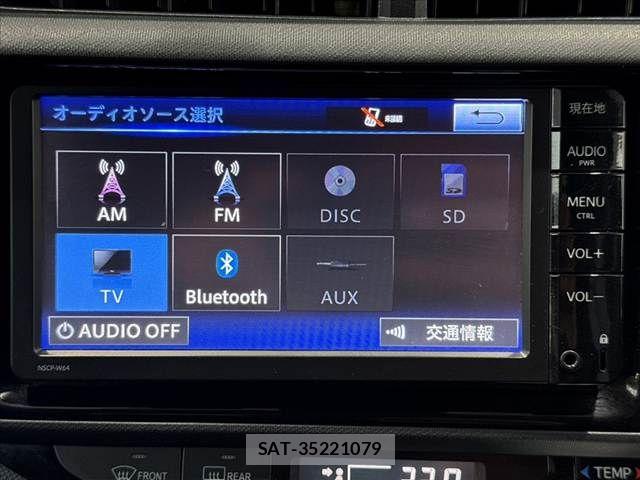 Toyota AQUA 2015-11 8878681-23