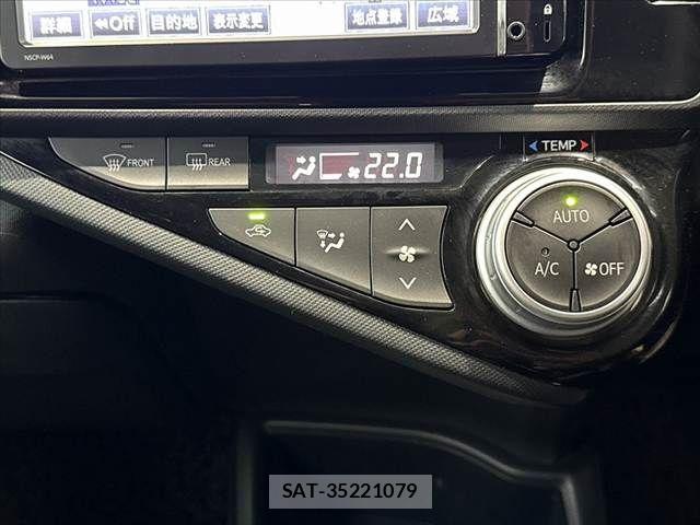 Toyota AQUA 2015-11 8878681-26