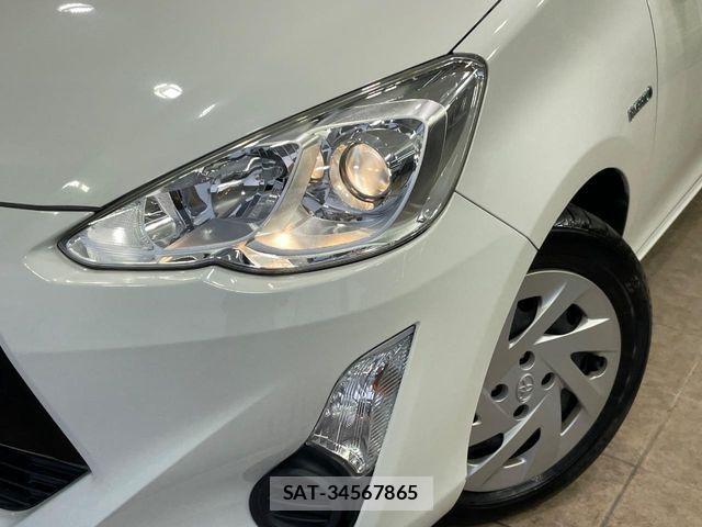 Toyota AQUA 2016-03 8878669-11