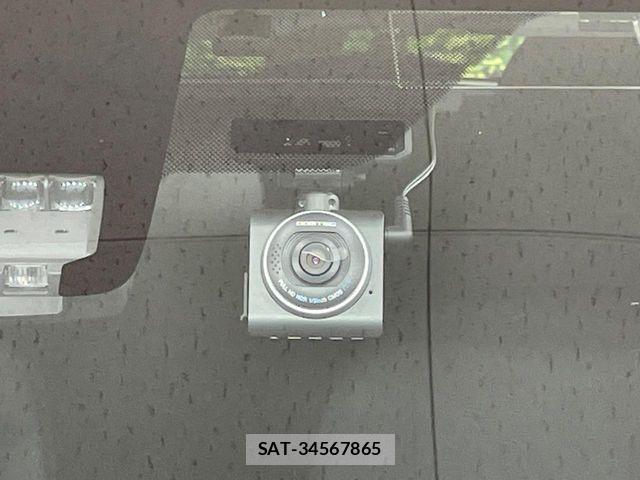 Toyota AQUA 2016-03 8878669-5