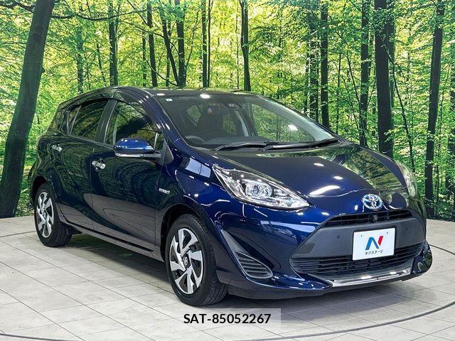 Toyota AQUA 2019-08 8878667-15