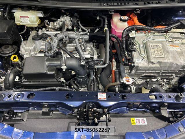 Toyota AQUA 2019-08 8878667-17